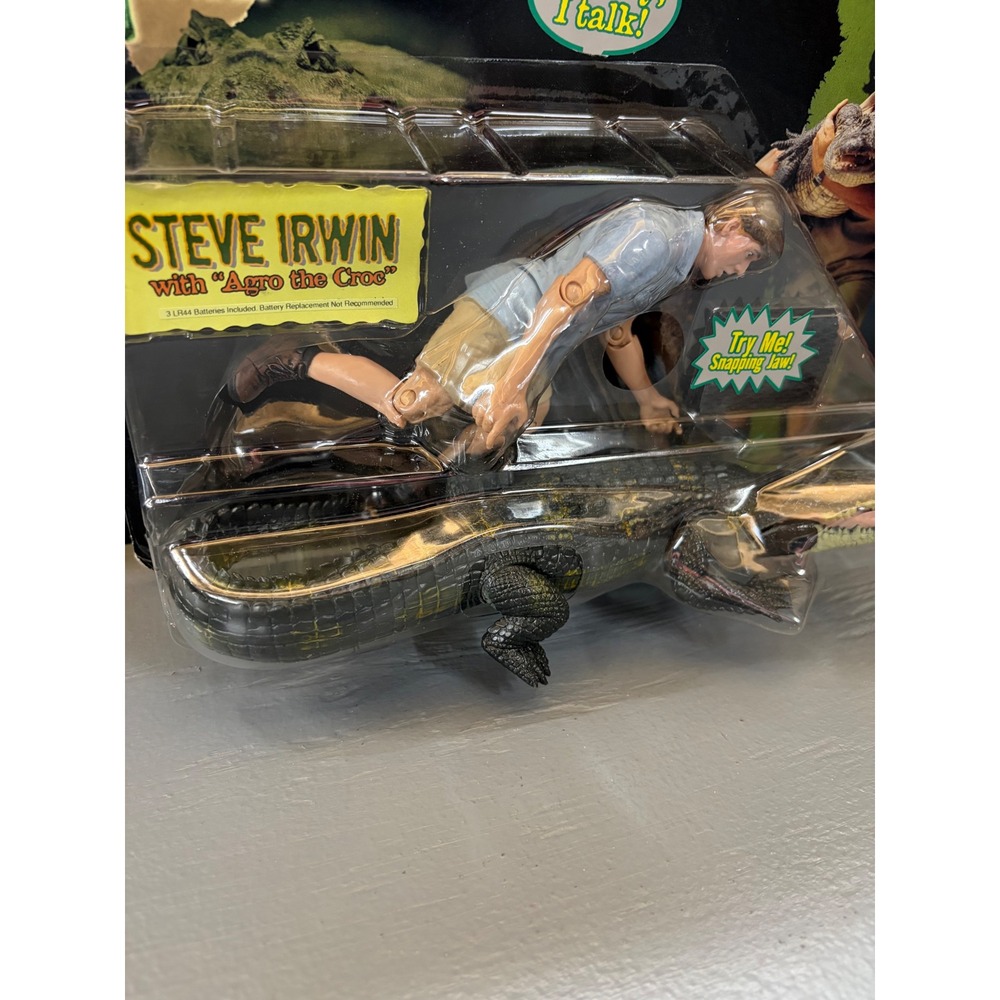 N2 Toys - Animal Planet - Steve Irwin with "Agro the Croc"